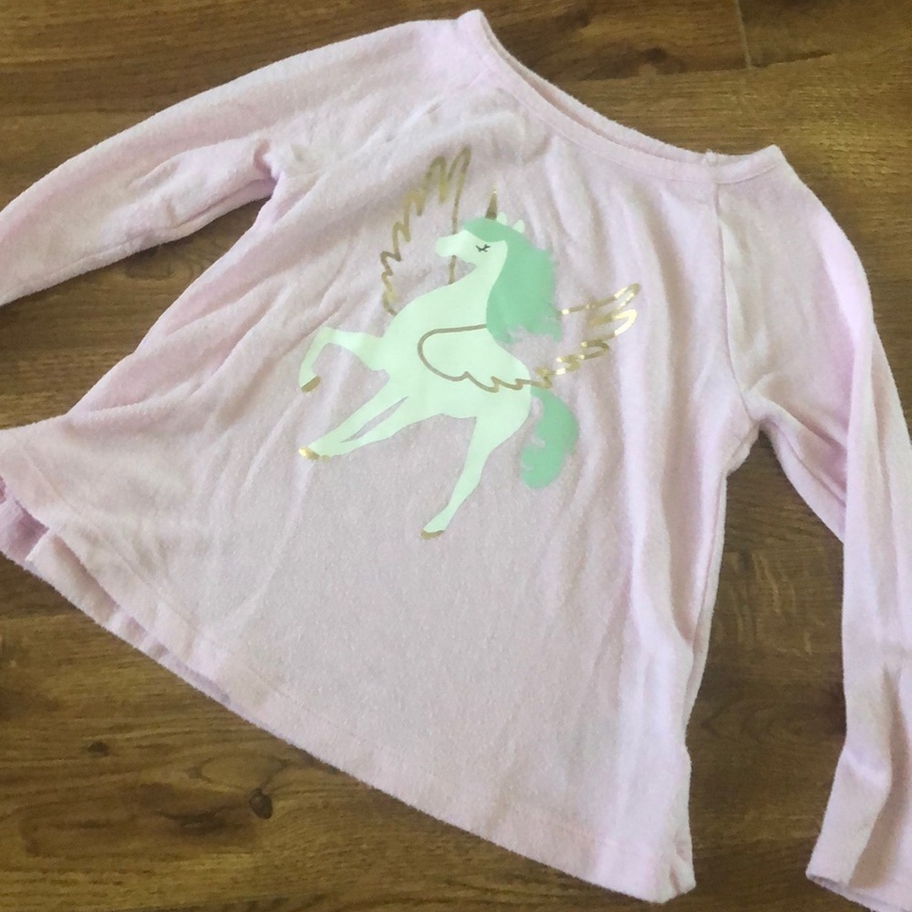Pink super Soft lightweight unicorn/pegasus sweater in size 2T